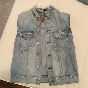 AMERICAN EAGLE JEAN VEST